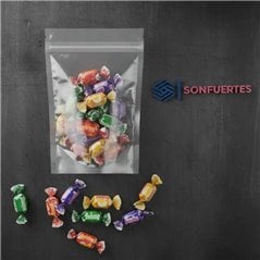 Bolsa doypack transparente 12x18 cm con caramelos, con el contenido visible a través del material mate