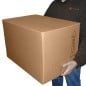 Caja de mudanza 60x40x40 armada sostenida a mano, escala real