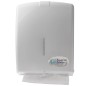 Dispenser de toallas intercaladas plástico blanco, de pared, con toalla asomando.