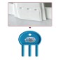 Cerradura de tres orificios del dispenser y la llave de tres dientes que la abre.