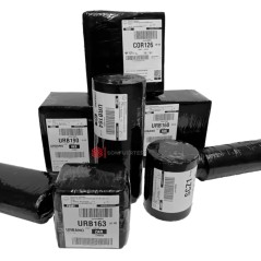Paquetes de Mercado Libre embalados con film stretch negro y etiqueta a la vista