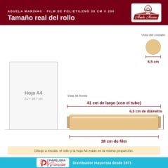Tamaño real del rollo de film Abuela Marina x 200: 41 cm de largo con el tubo y 6,5 cm de diámetro, junto a una A4